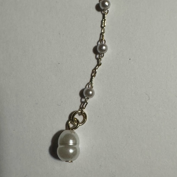 JBloom Gold and White Pearl Cascade Necklace - Picture 2 of 2